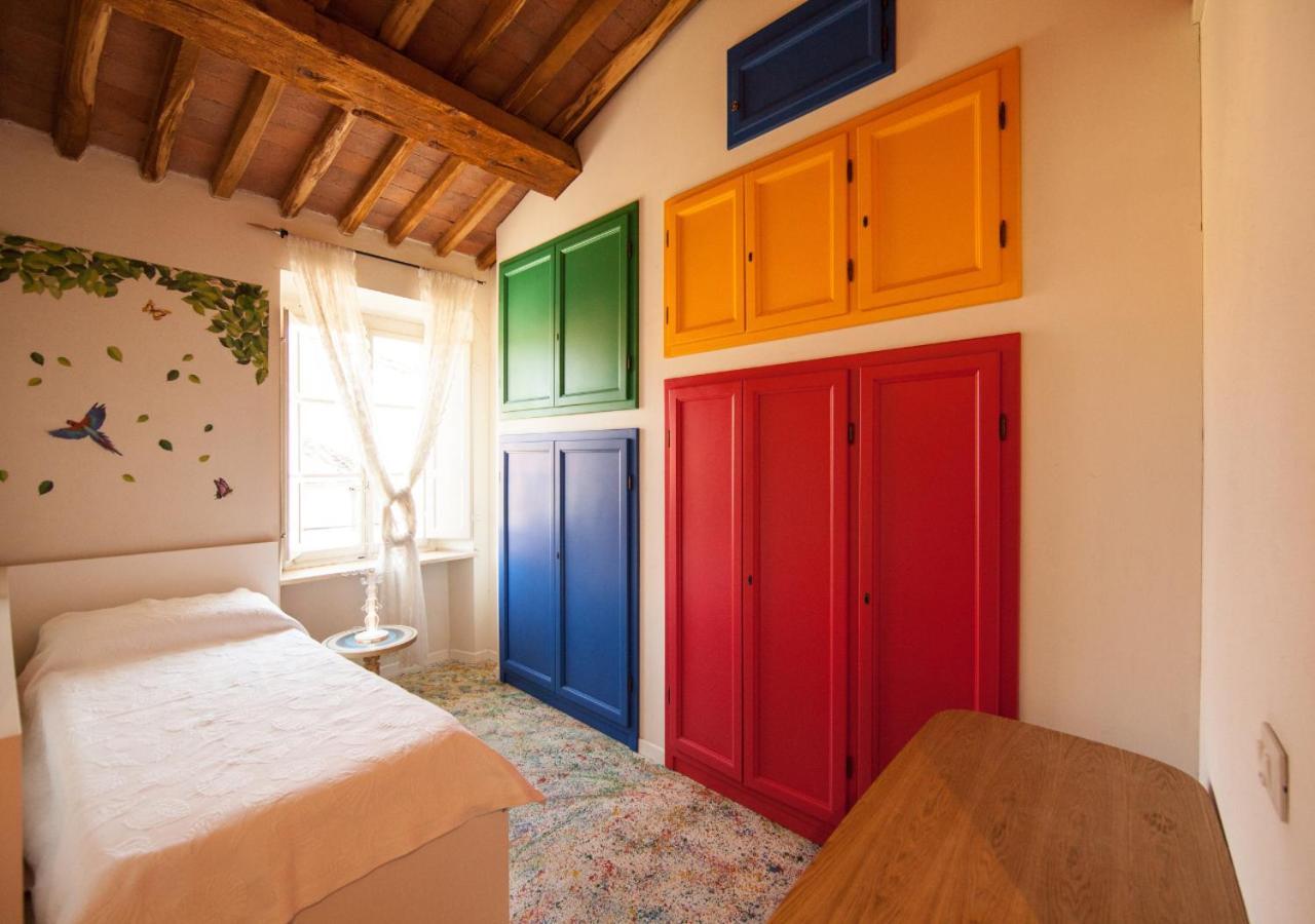 Pollock Attic In Historic City Center Apartment Lucca Ngoại thất bức ảnh